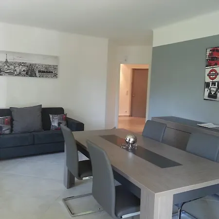 La Poste Appartement Cannes